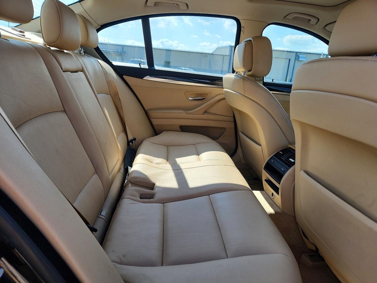 2013 BMW 528 Xi - zdjęcie 10