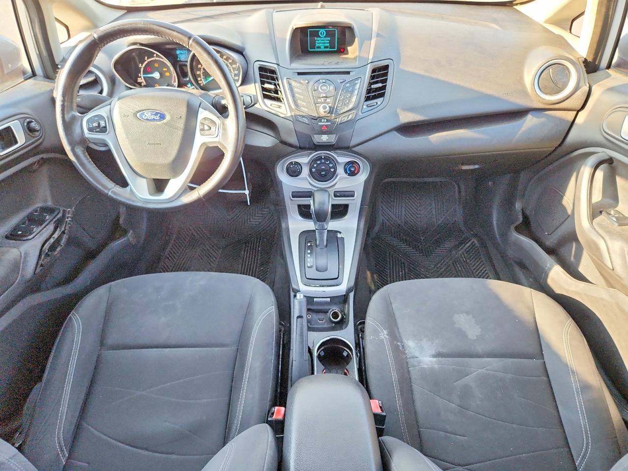 2015 Ford Fiesta Se - zdjęcie 8