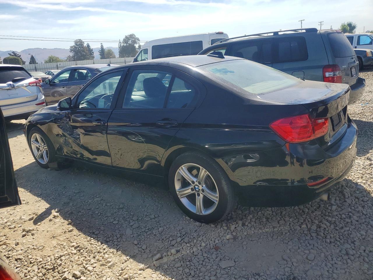 2014 BMW 320 I - zdjęcie 2