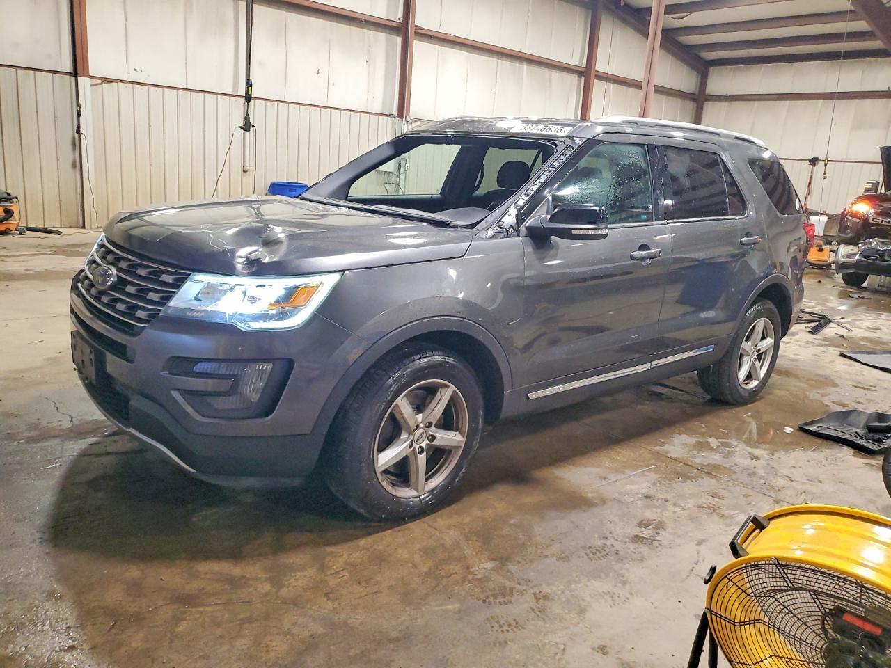 2016 Ford Explorer Xlt - zdjęcie główne