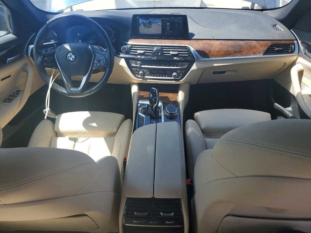 2020 BMW 530 I - zdjęcie 8