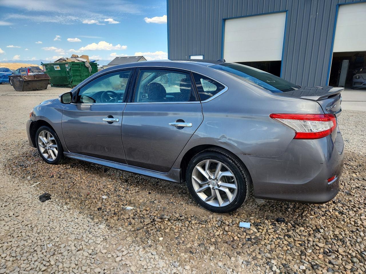 2015 Nissan Sentra Sr - zdjęcie 2