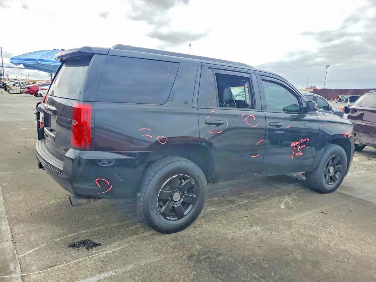 2015 Chevrolet Tahoe C1500 Lt - zdjęcie 3