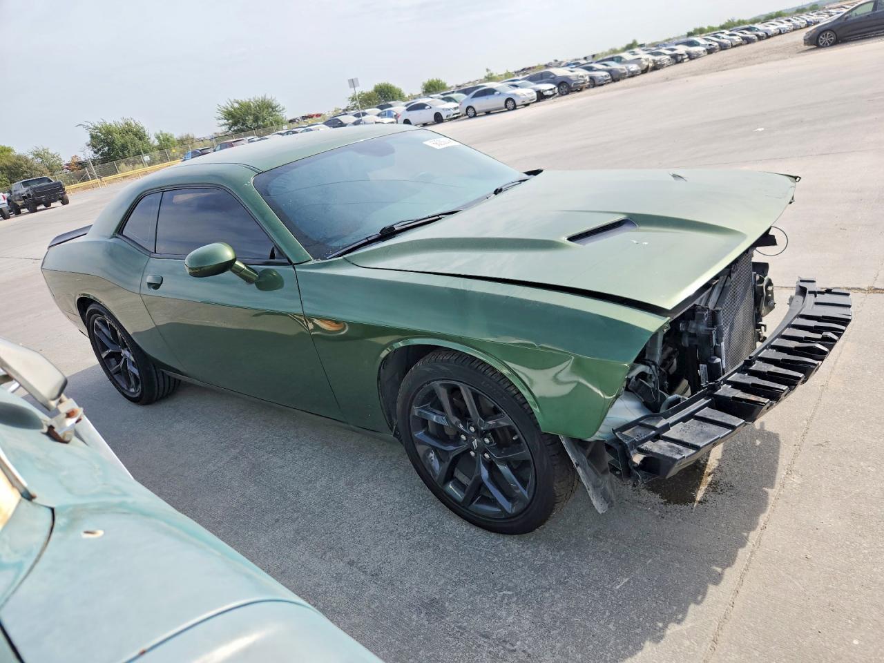 2021 Dodge Challenger Sxt - zdjęcie 4