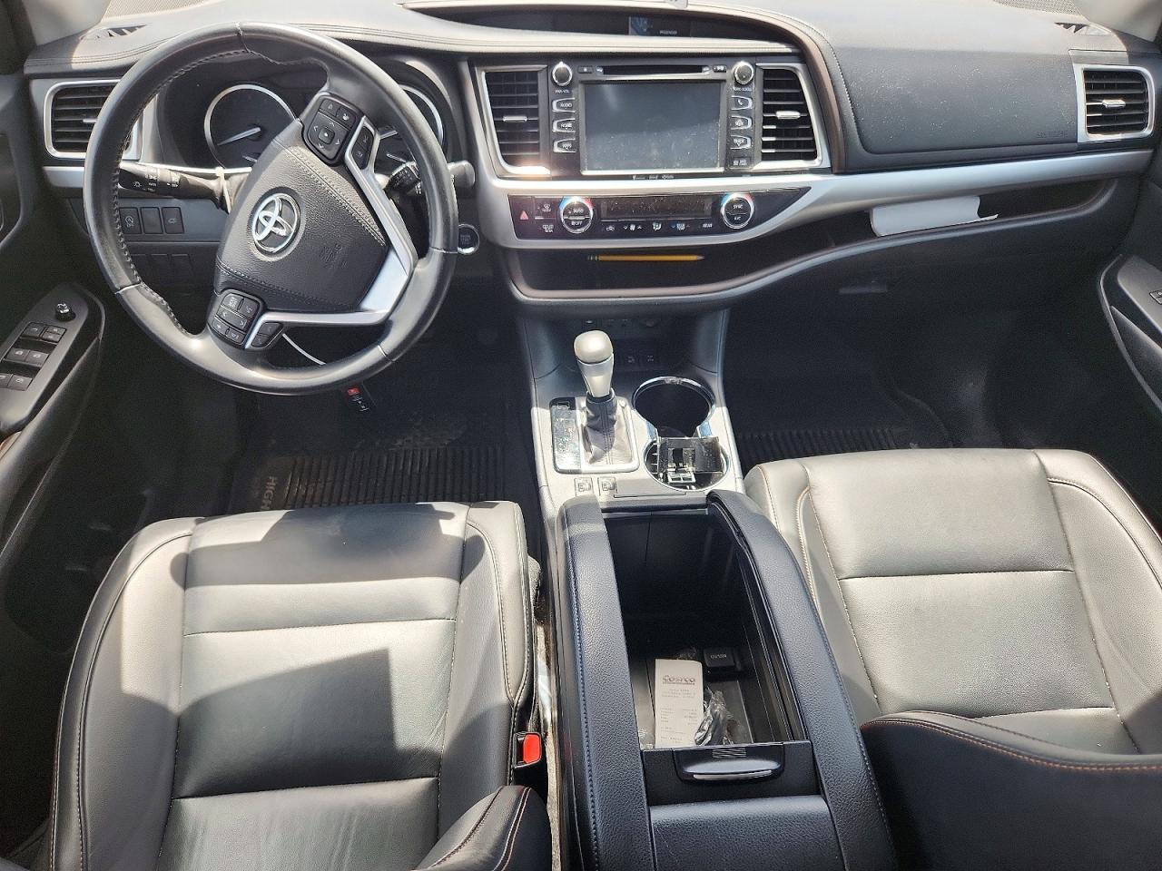 2019 Toyt Highlander - zdjęcie 8
