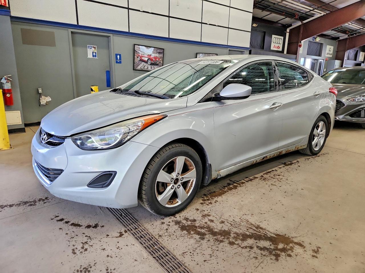 2013 Hyundai Elantra Gls - zdjęcie główne