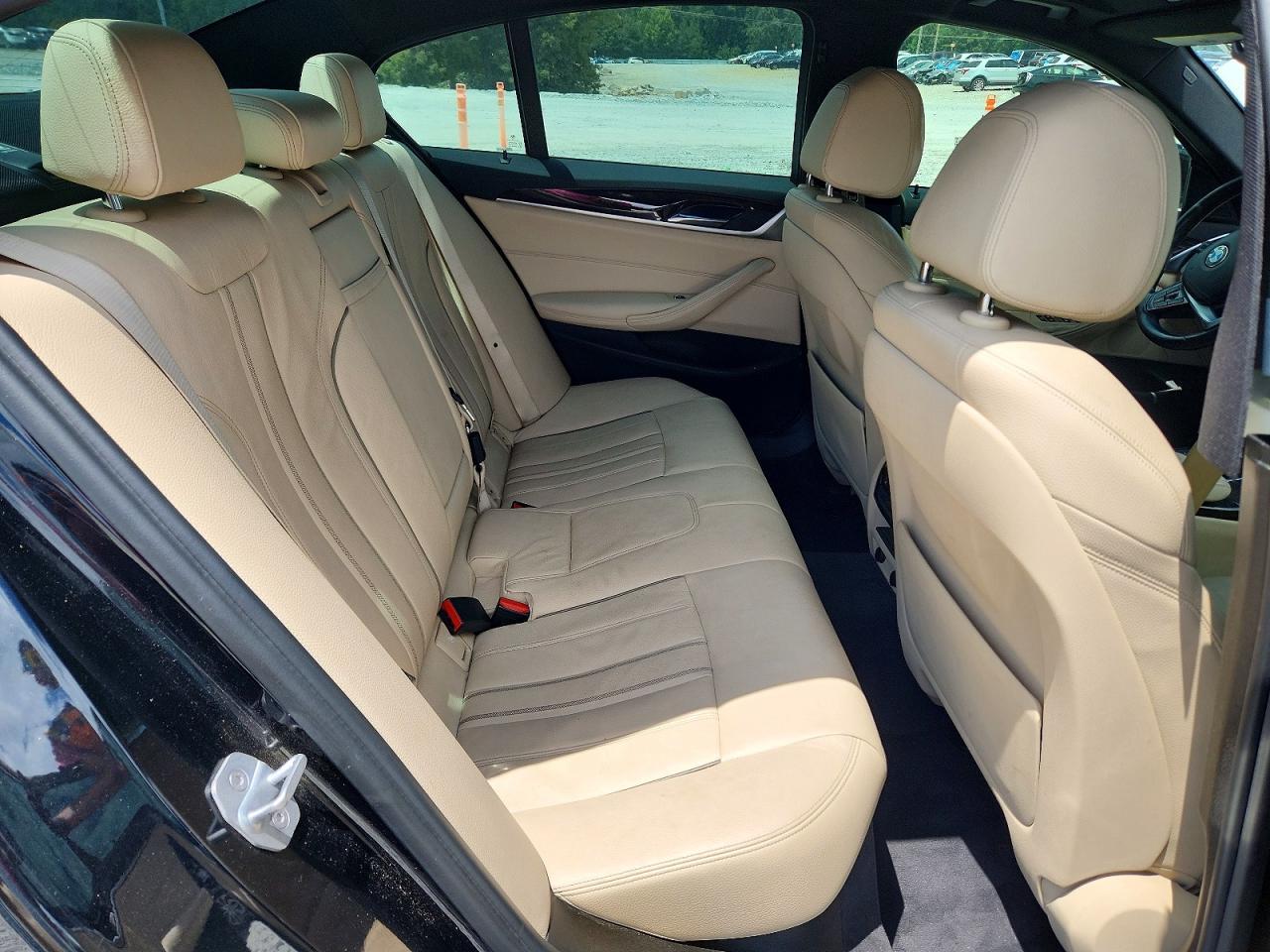 2017 BMW Seria 5 540i - zdjęcie 10