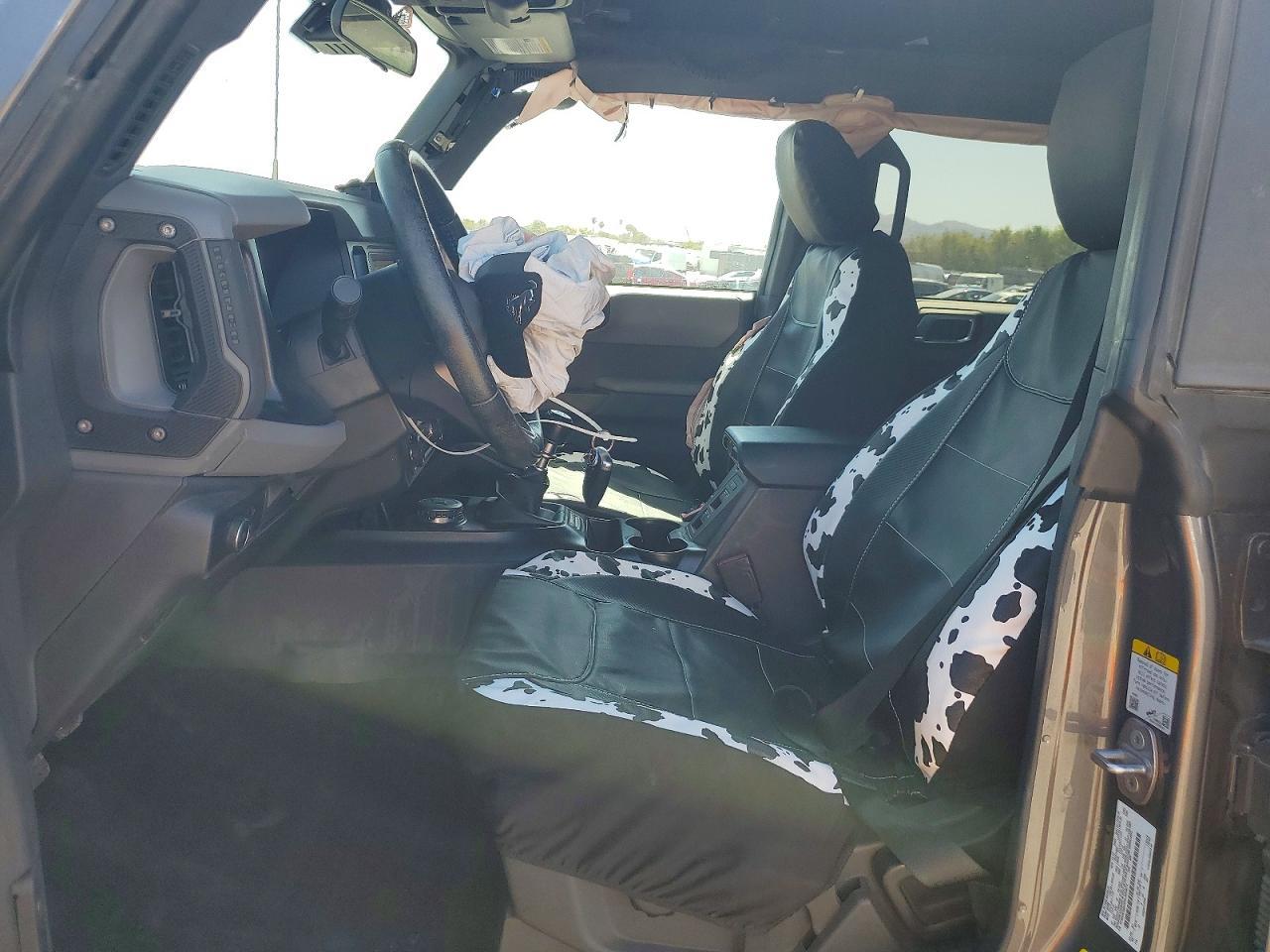 2022 Ford Bronco Base - zdjęcie 7