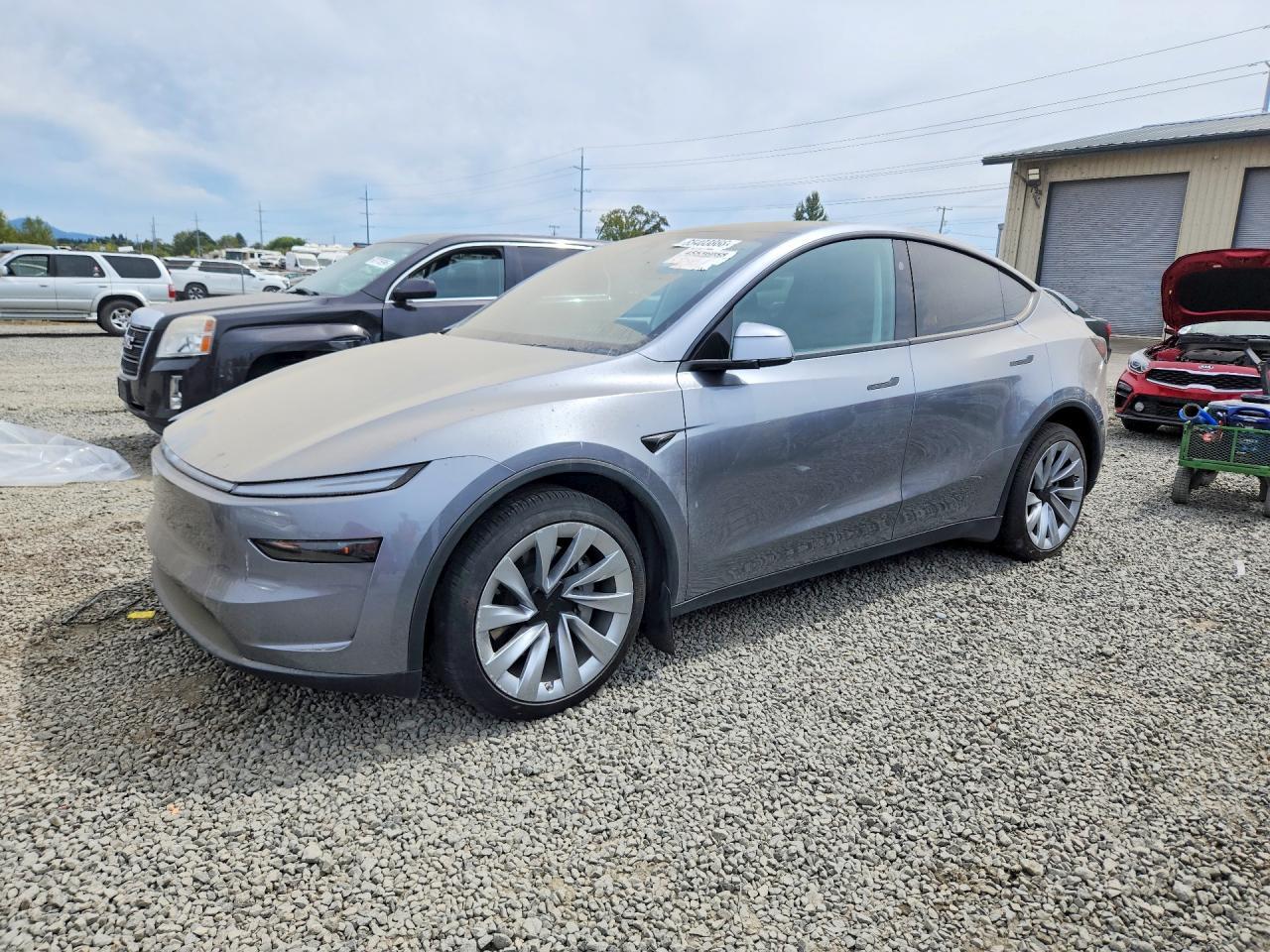 2026 Tesla Model Y - zdjęcie główne