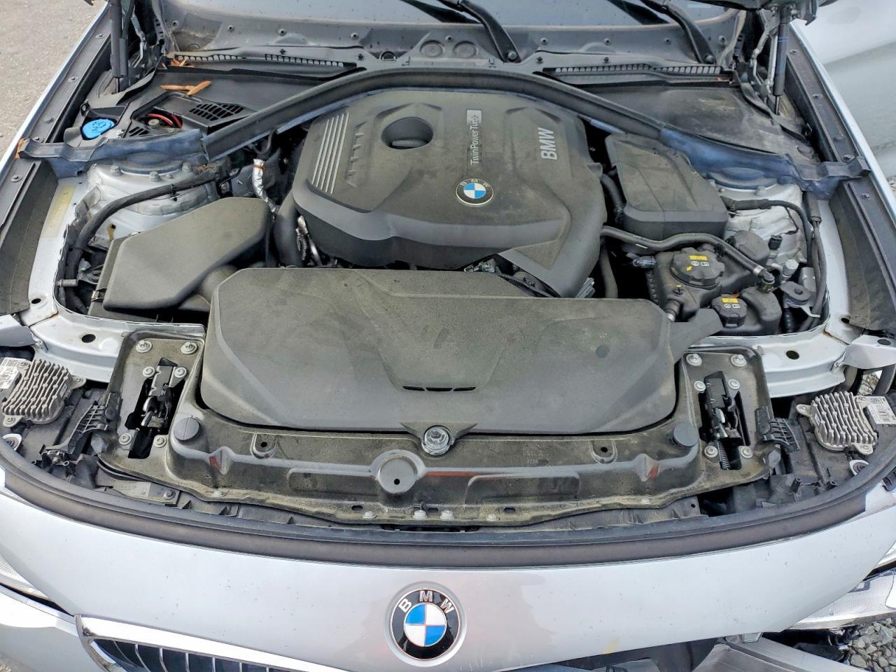 2019 BMW Seria 3 330i - zdjęcie 11