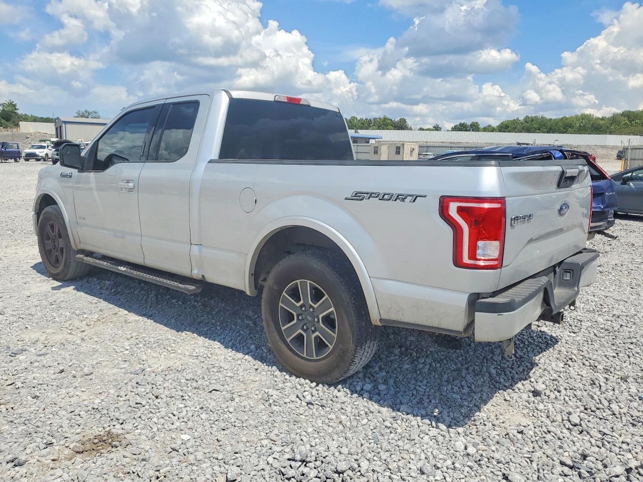 2016 Ford F150 Super Cab - zdjęcie 2