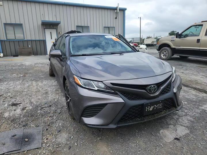 2019 Toyota Camry Se - zdjęcie 13