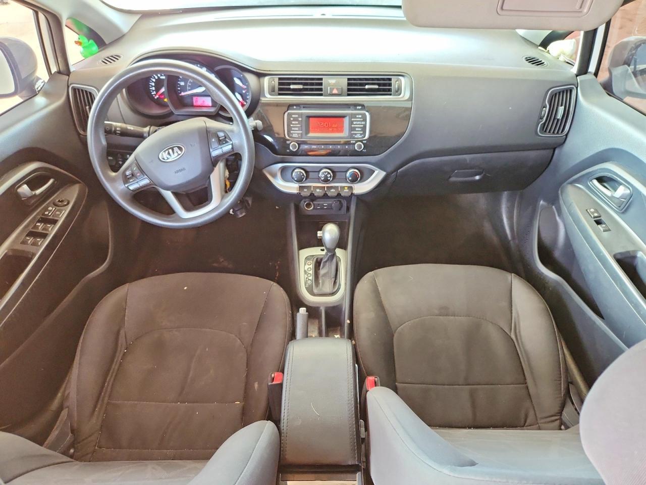2017 Kia Rio - zdjęcie 8