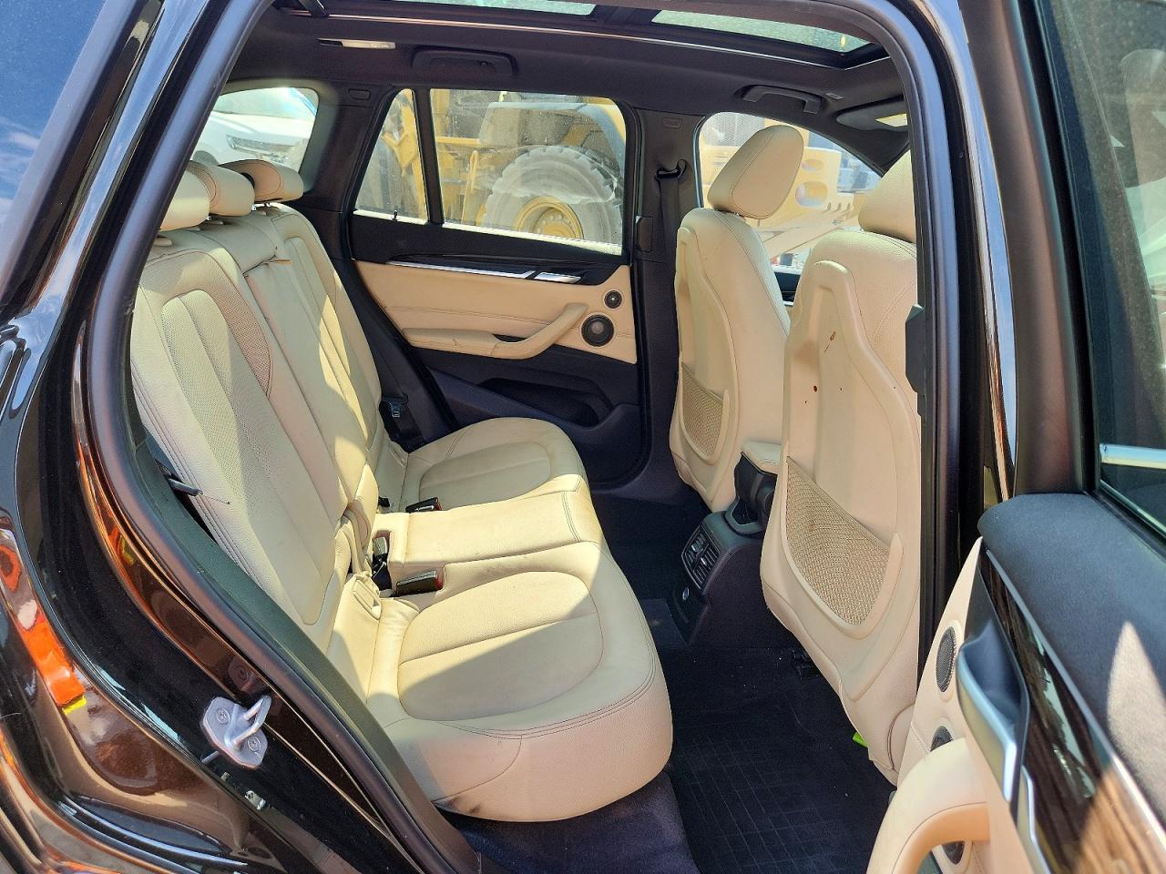 2016 BMW X1 xDrive28I - zdjęcie 10