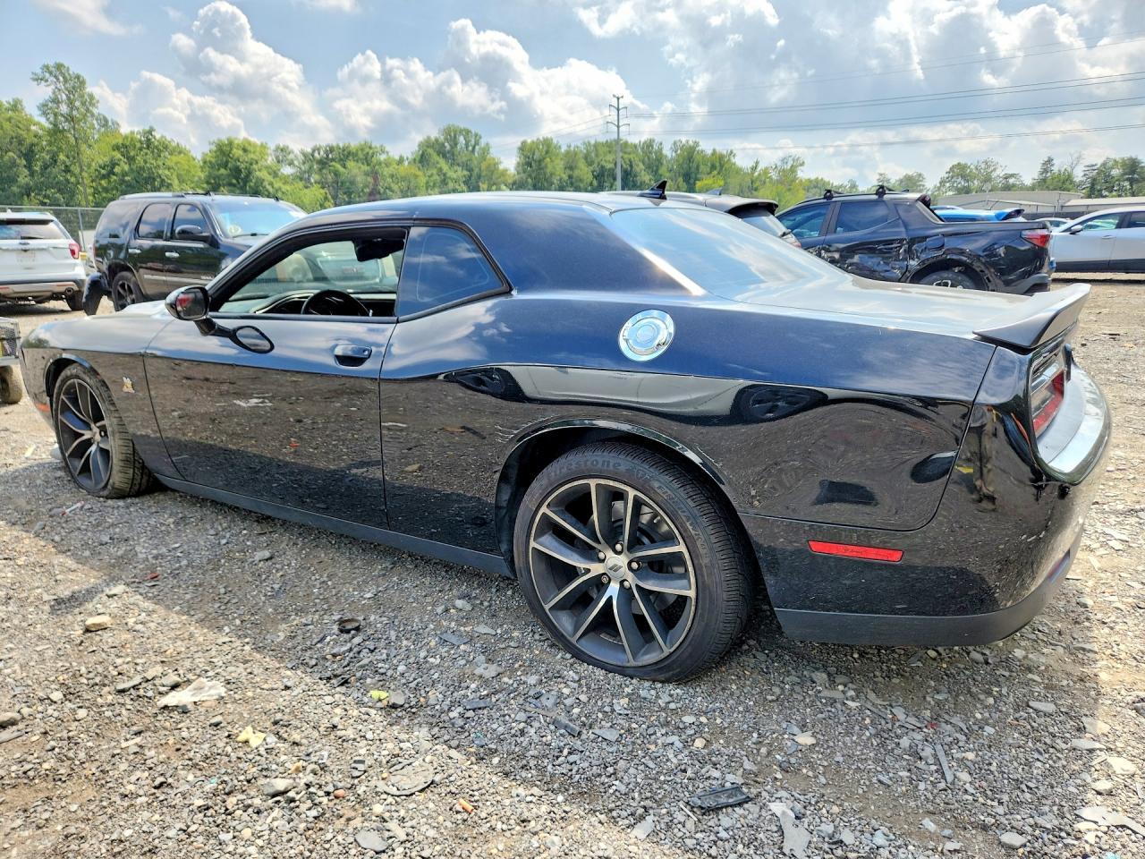 2017 Dodge Challenger R/T 392 - zdjęcie 2