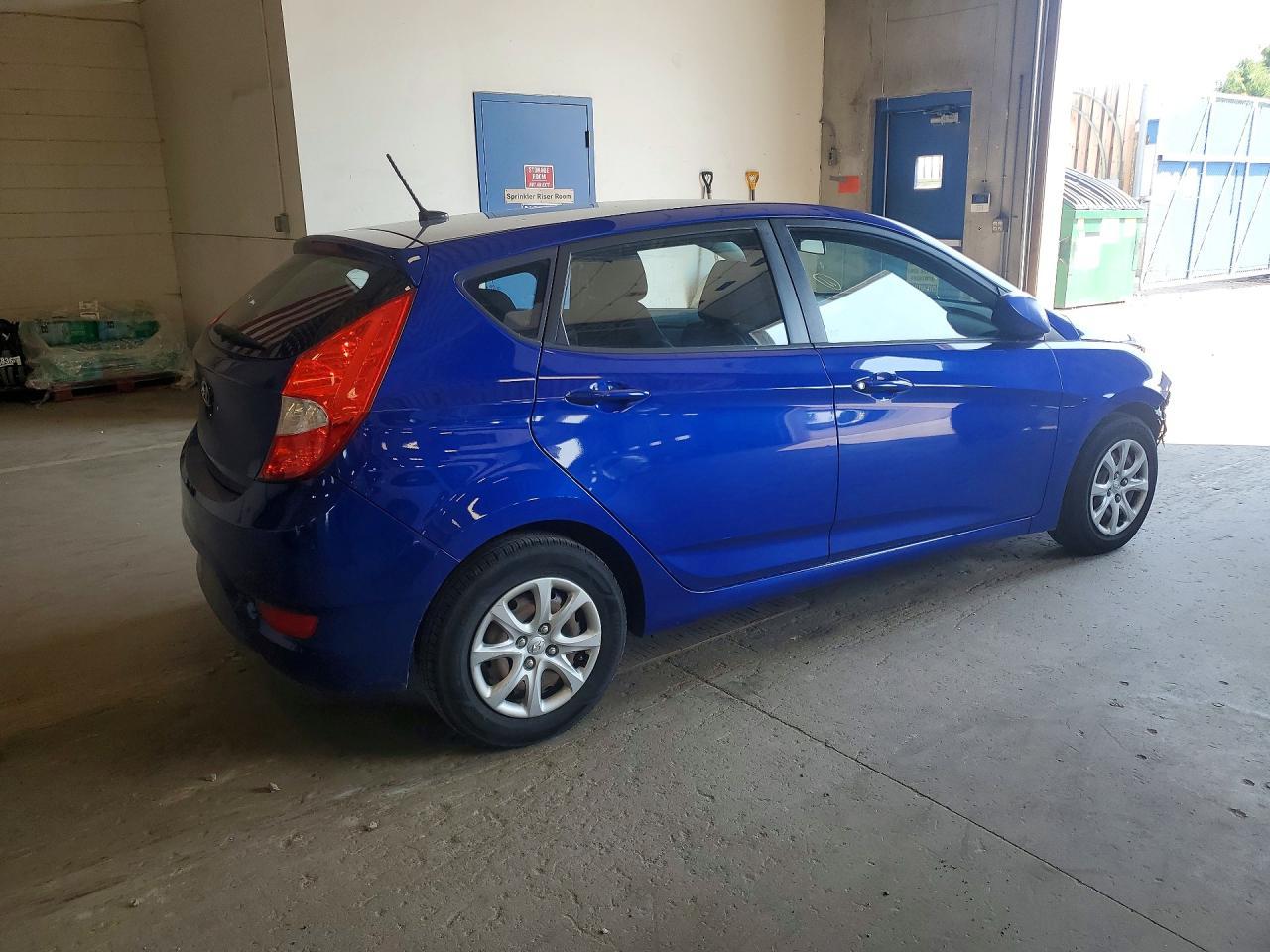 2013 Hyundai Accent Gs - zdjęcie 3