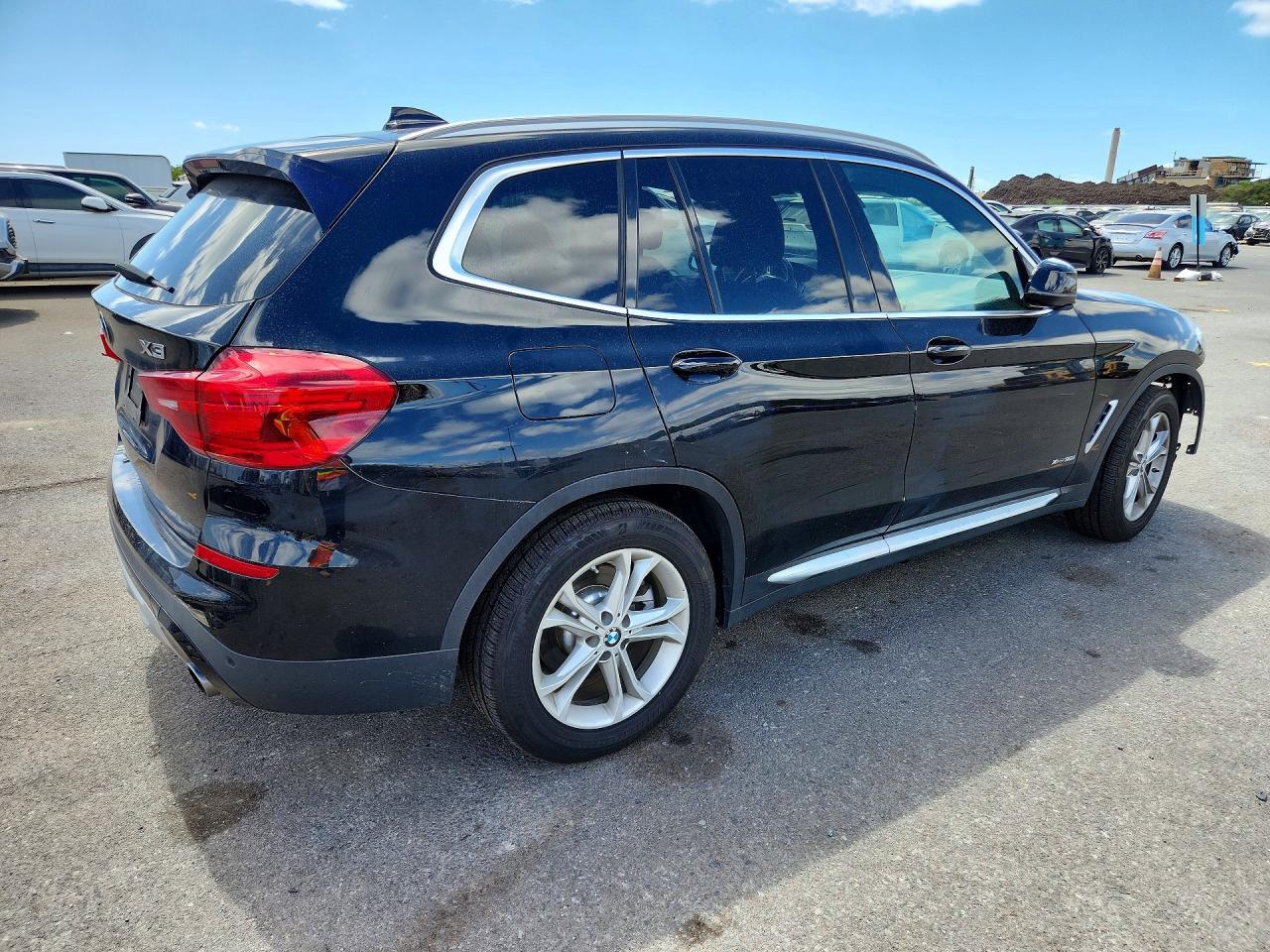 2018 BMW X3 xDrive30I - zdjęcie 3
