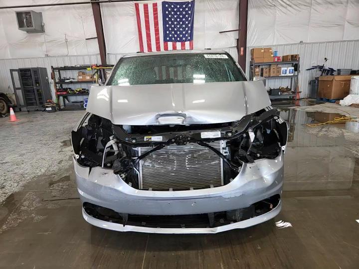 2018 Dodge Grand Caravan Gt - zdjęcie 15