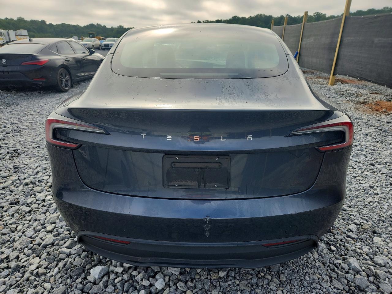 2024 Tesla Model 3 - zdjęcie 6