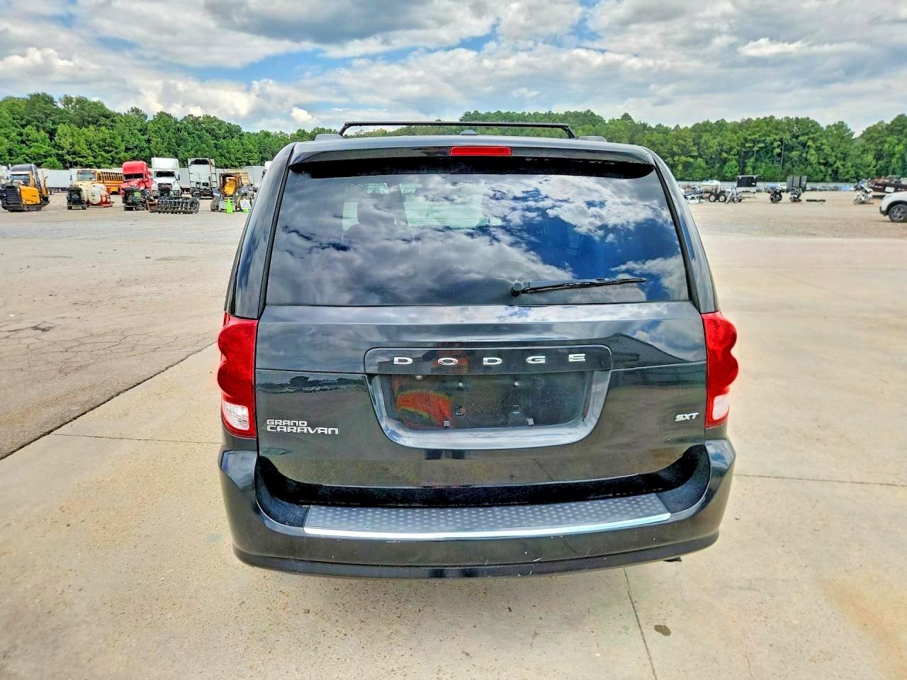 2020 Dodge Grand Caravan Sxt - zdjęcie 6