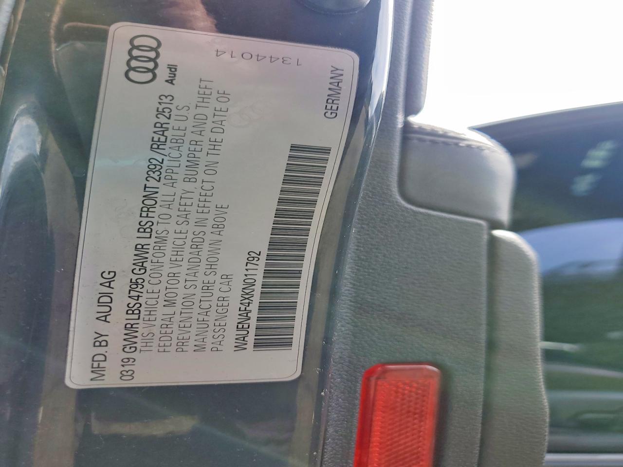 2019 Audi A4 Premium Plus - zdjęcie 12