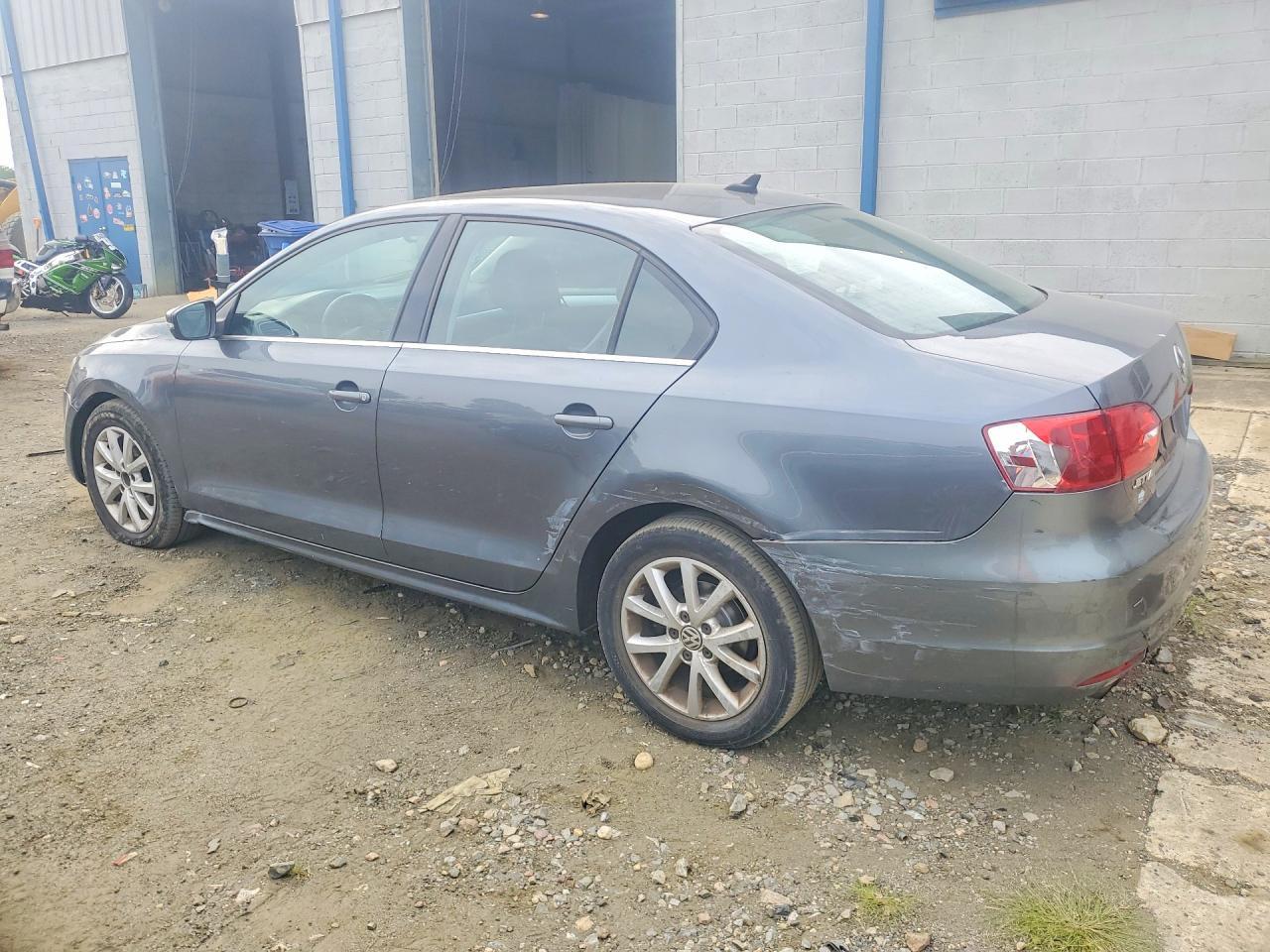 2013 Volkswagen Jetta Se - zdjęcie 2