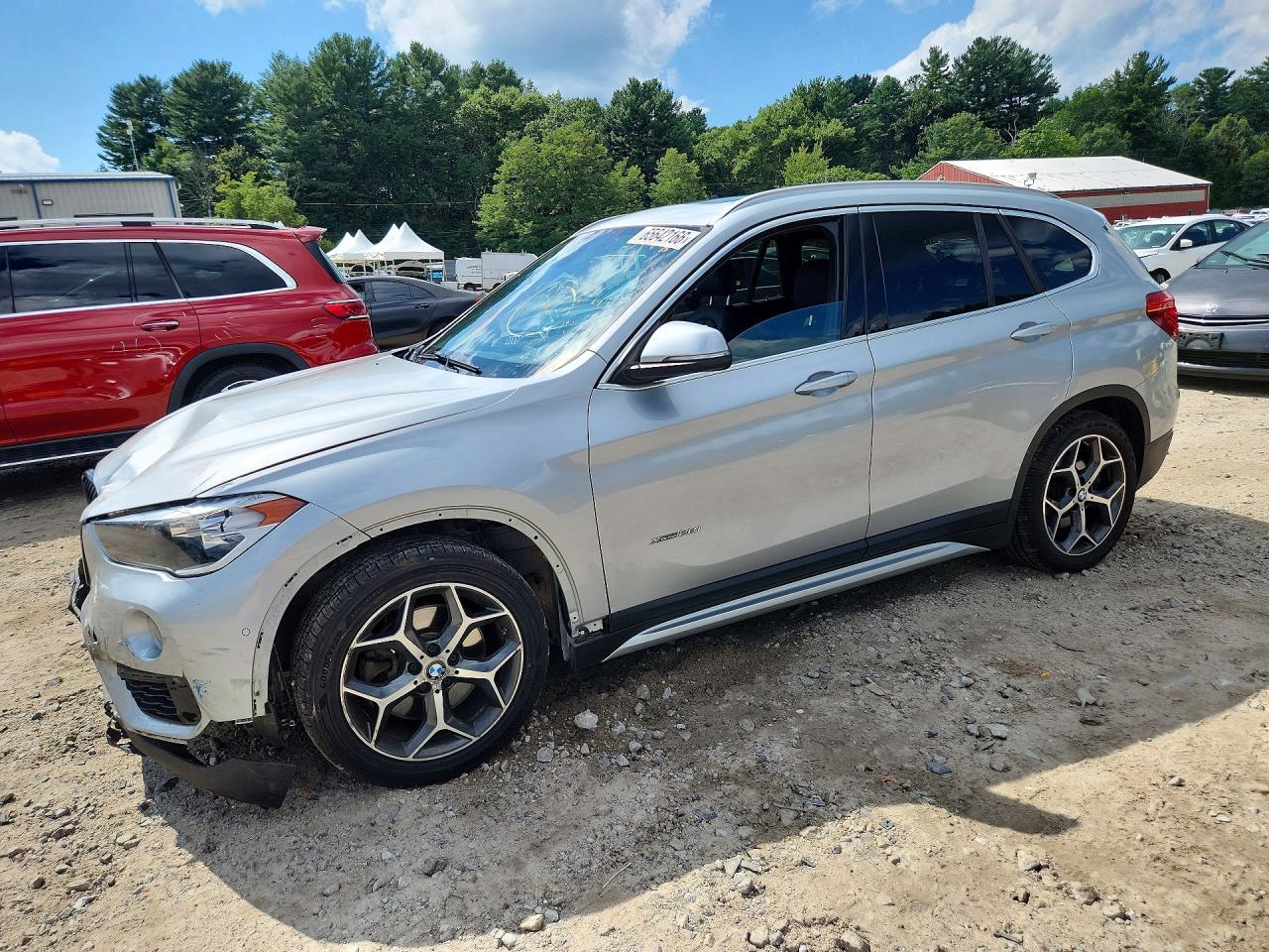 2016 BMW X1 xDrive28I - zdjęcie główne