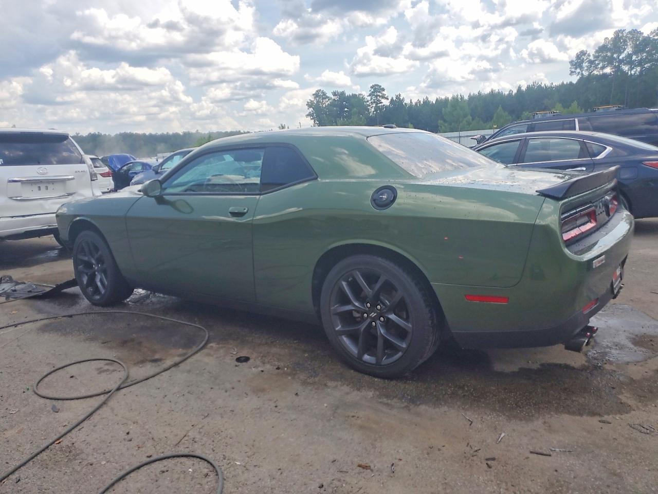 2022 Dodge Challenger Gt - zdjęcie 2