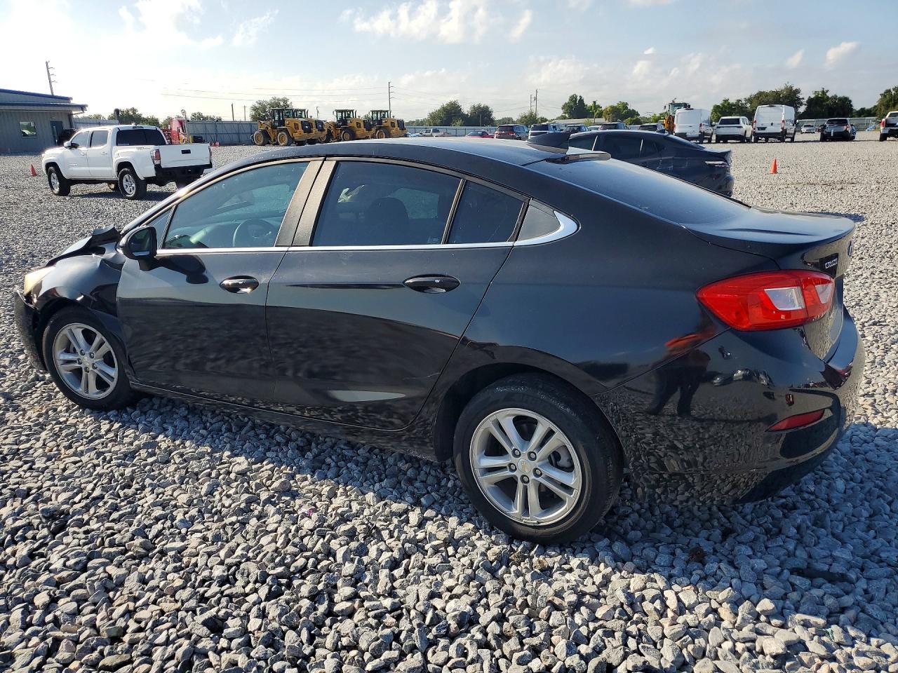 2016 Chevrolet Cruze Lt - zdjęcie 2