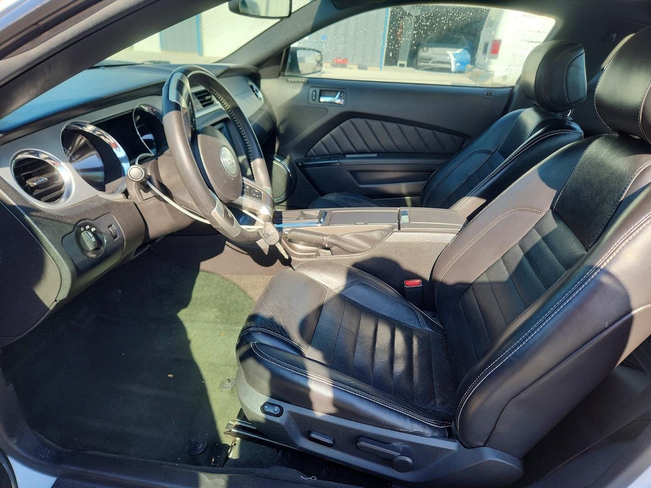 2014 Ford Mustang - zdjęcie 7