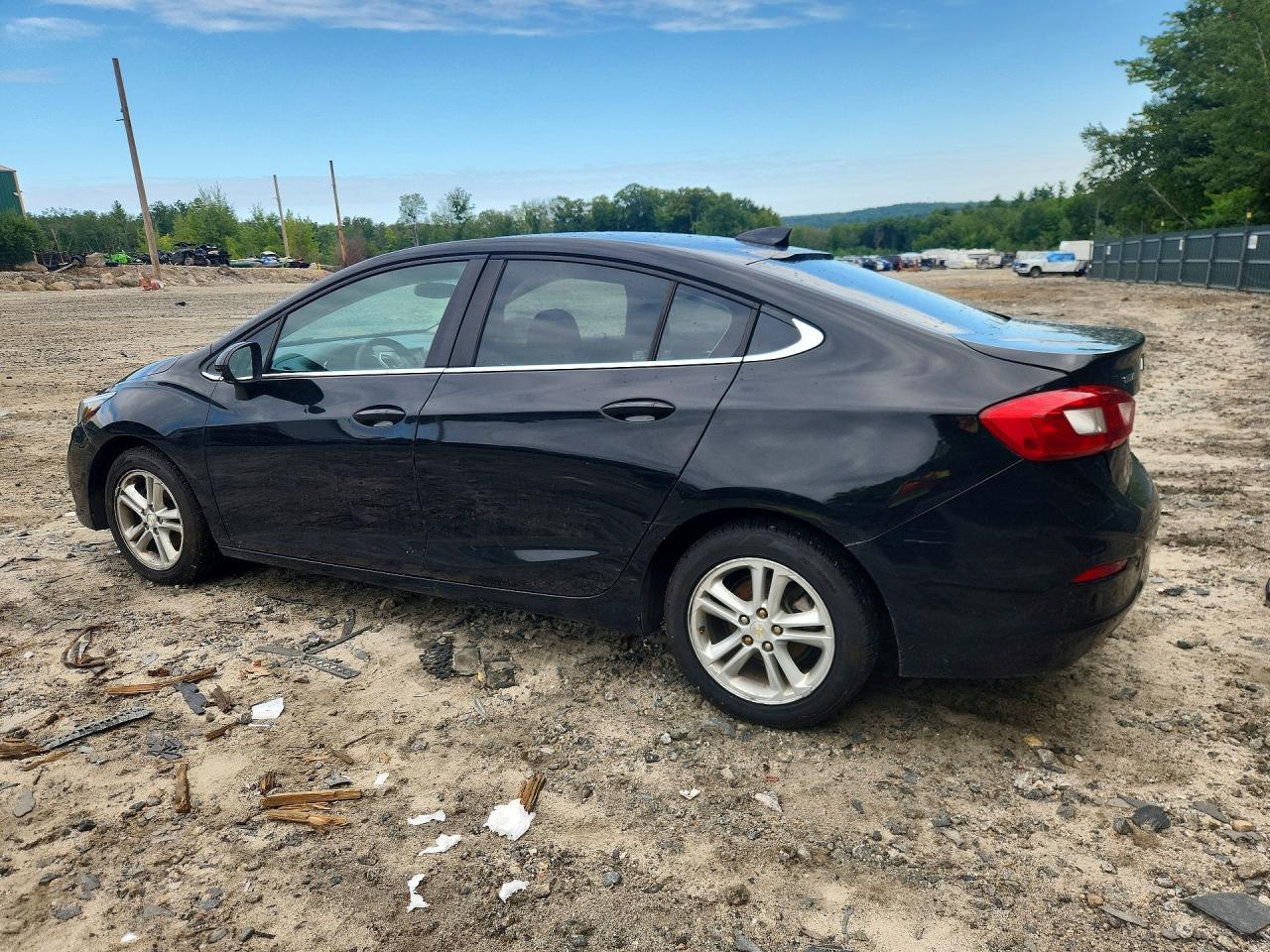 2016 Chevrolet Cruze Lt - zdjęcie 2