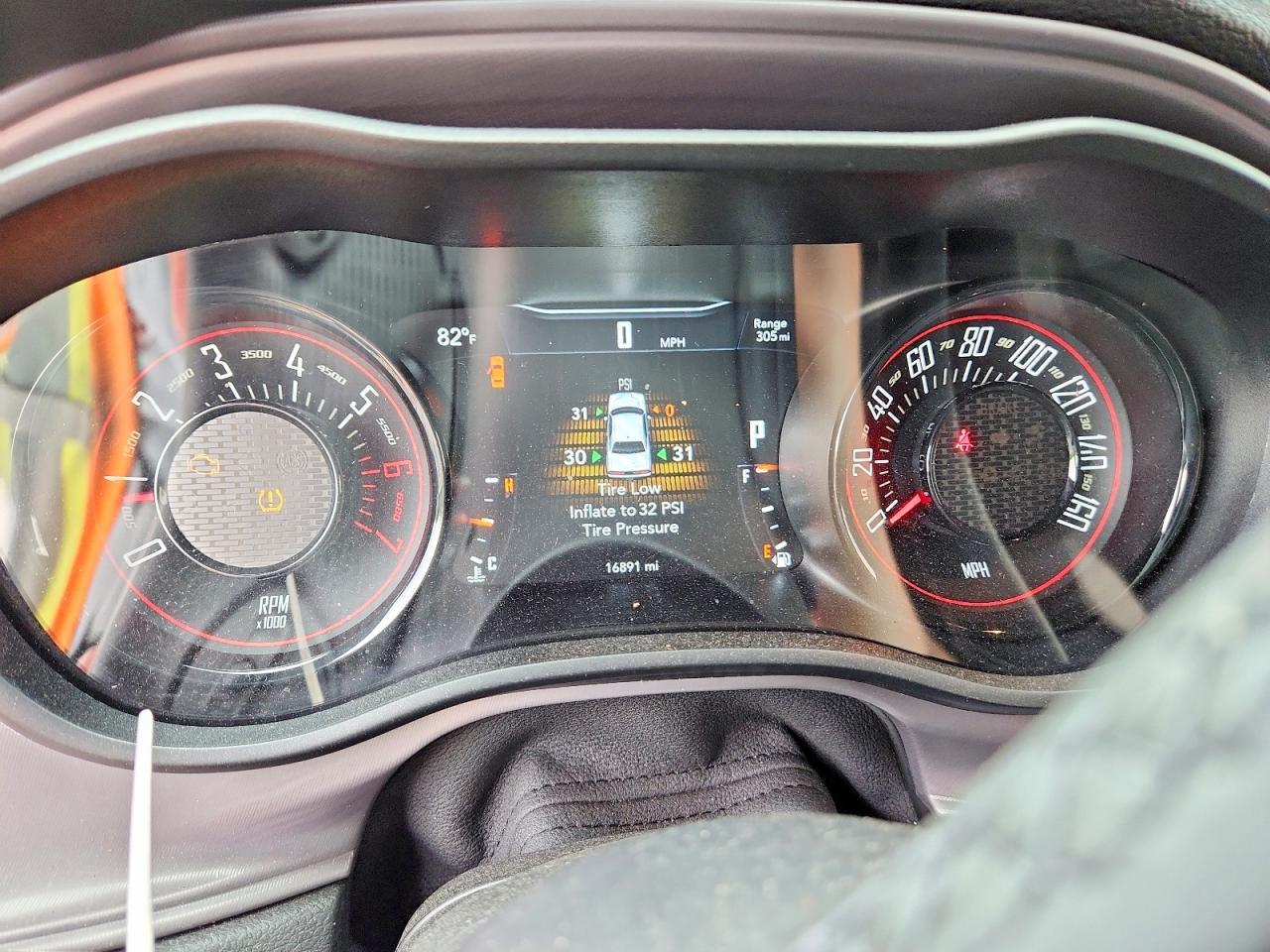2023 Dodge Challenger R/T - zdjęcie 9