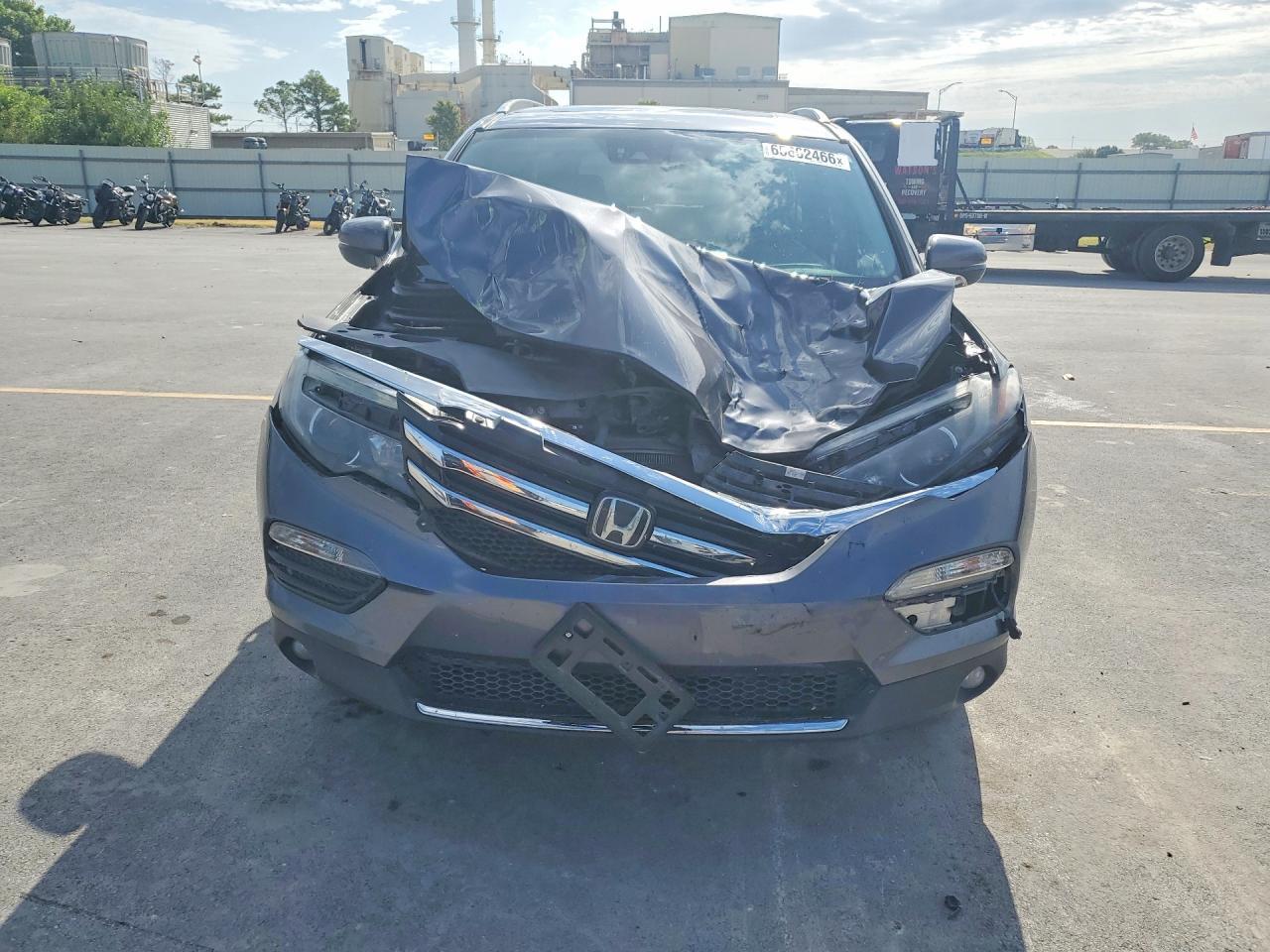 2016 Honda Pilot Elite - zdjęcie 5
