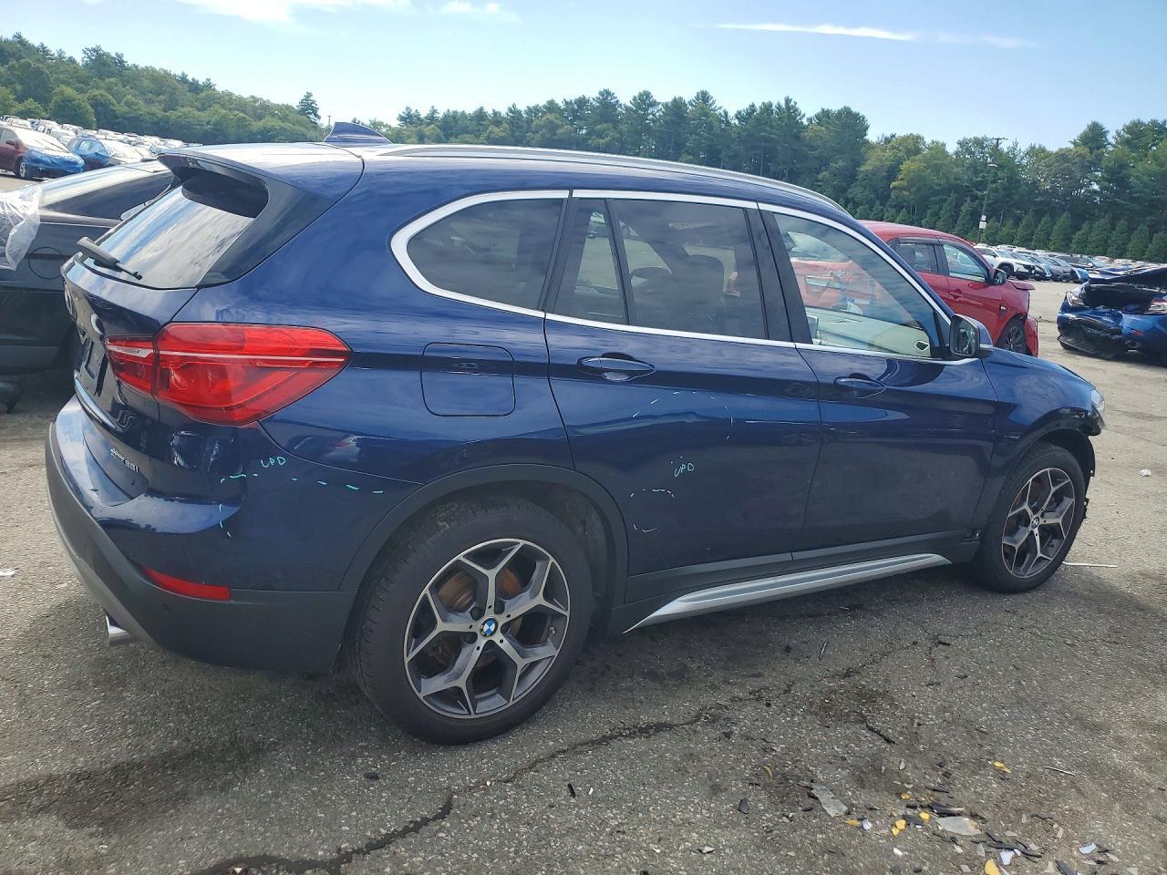 2019 BMW X1 xDrive28I - zdjęcie 3