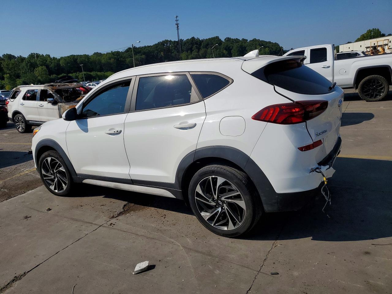 2020 Hyundai Tucson Sport - zdjęcie 2