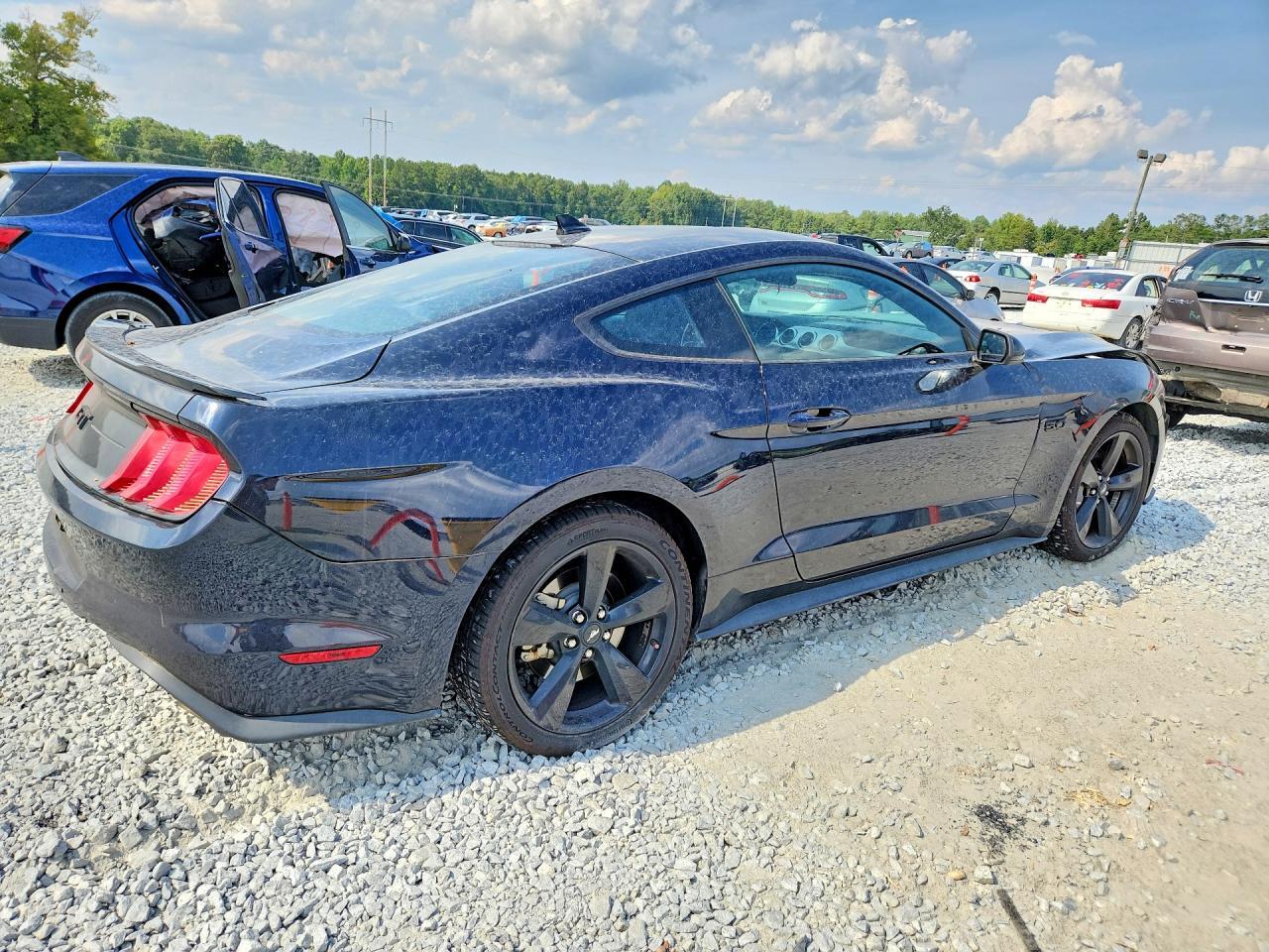 2021 Ford Mustang Gt - zdjęcie 3
