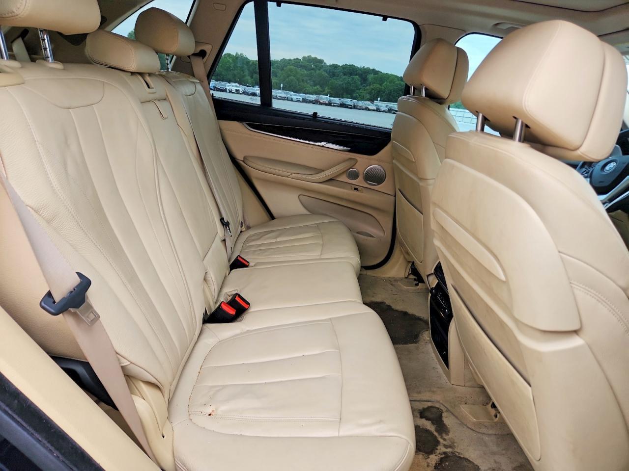 2015 BMW X5 xDrive50I - zdjęcie 11