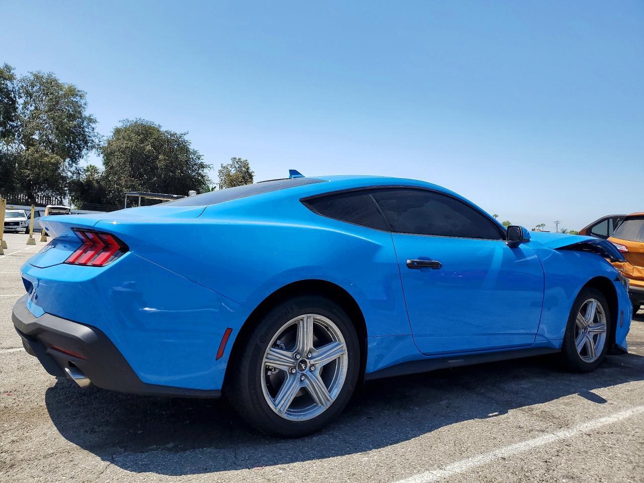 2026 Ford Mustang - zdjęcie 3