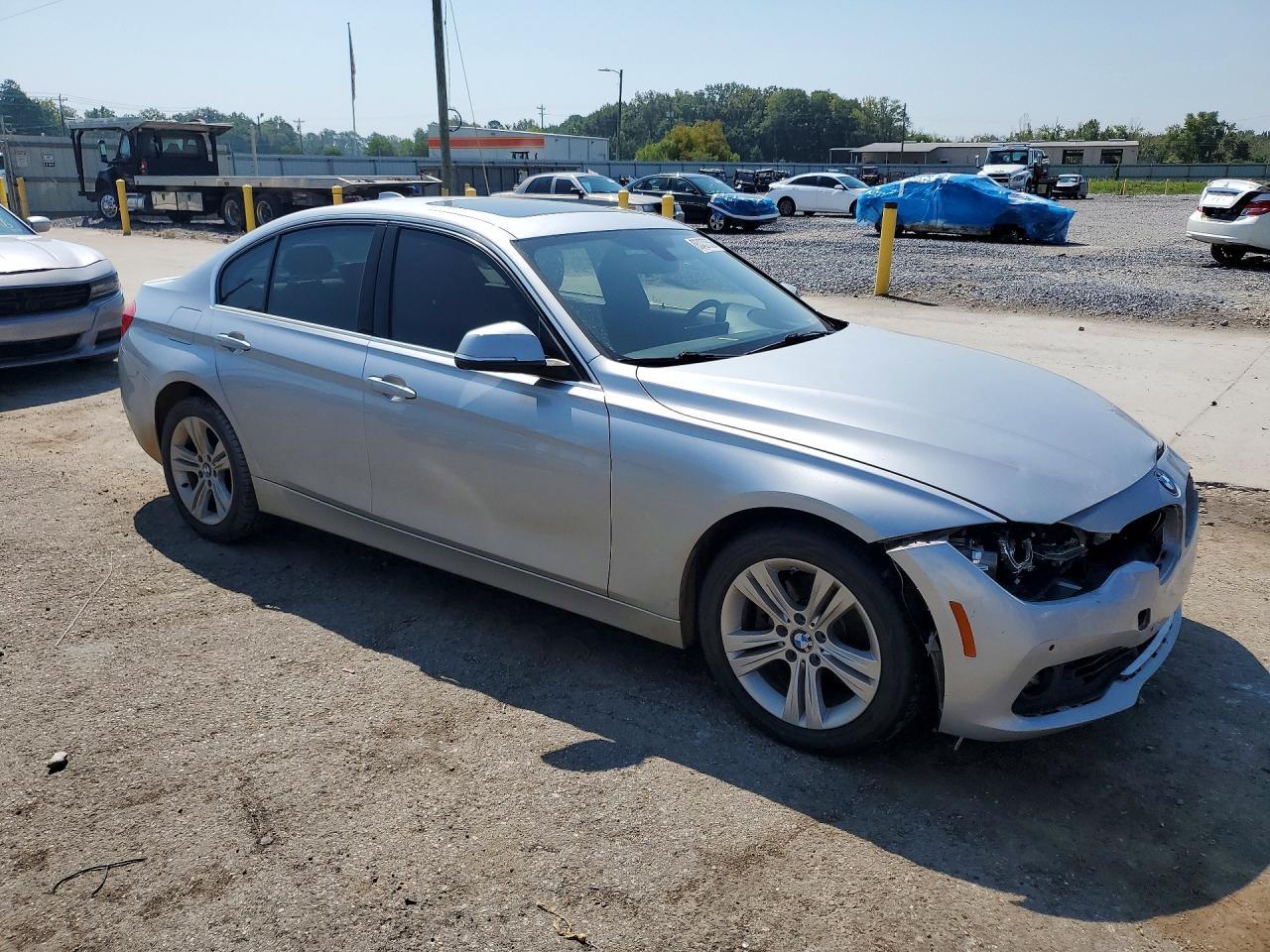 2016 BMW Seria 3 328i - zdjęcie 4
