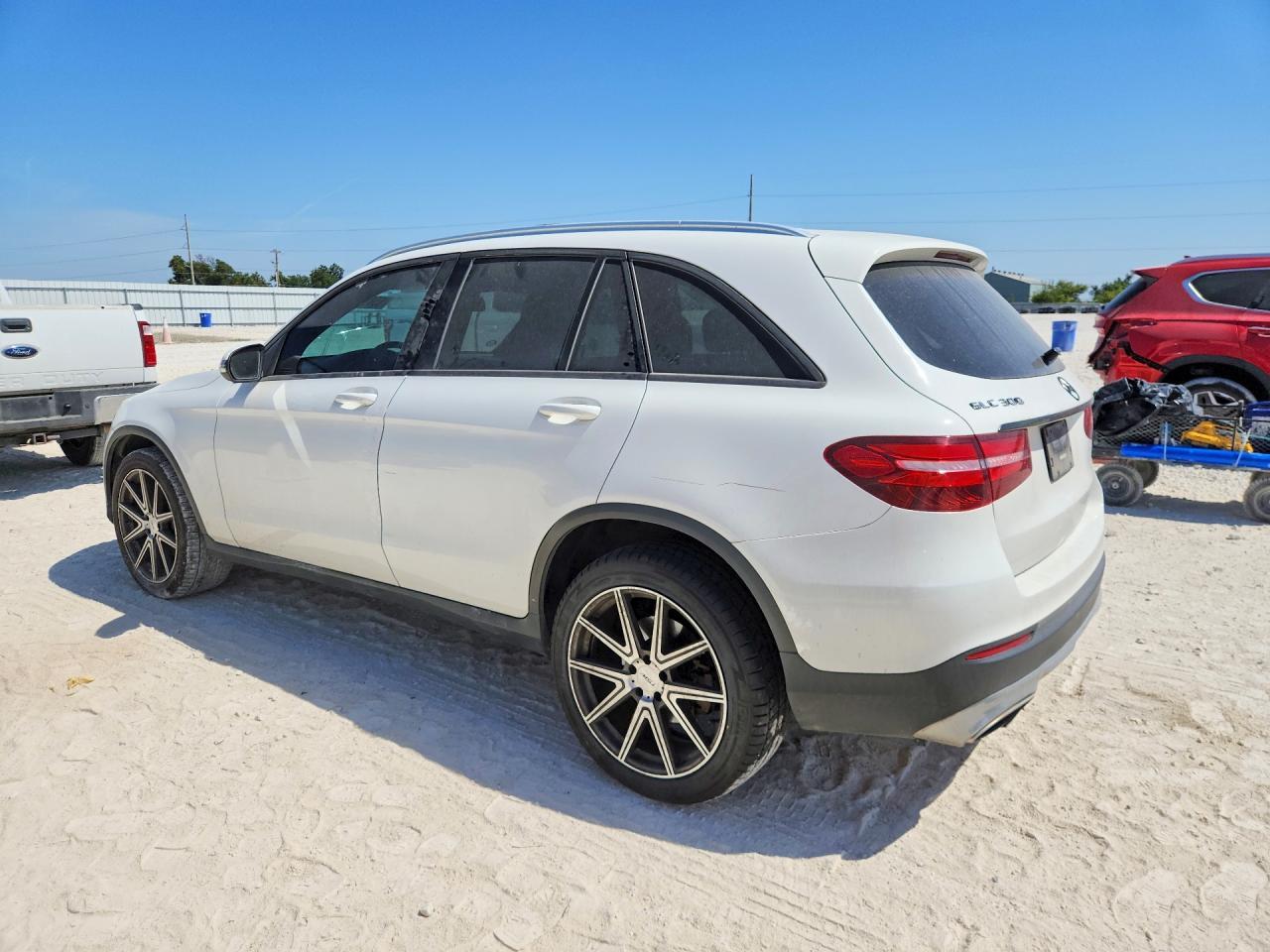 2019 Mercedes-Benz Glc 300 4Matic - zdjęcie 2