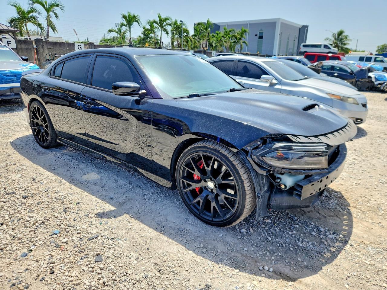 2016 Dodge Charger Srt 392 - zdjęcie 4