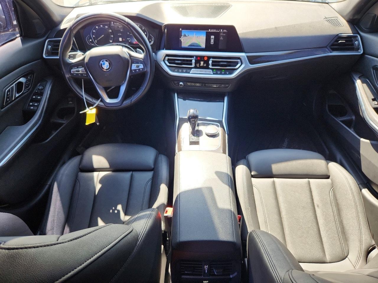 2021 BMW 330I - zdjęcie 8