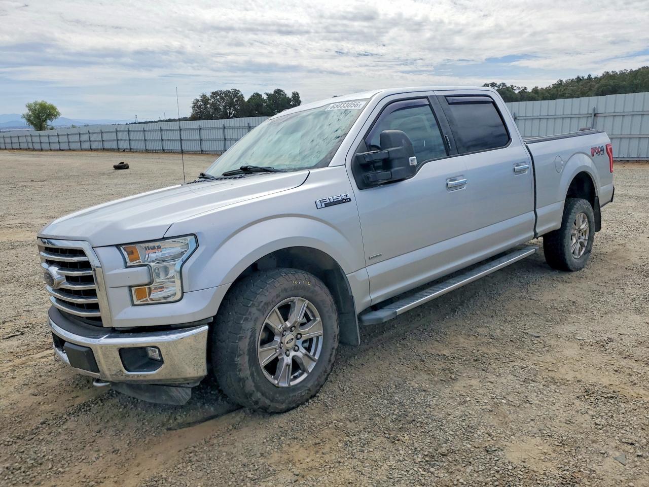 2015 Ford F150 Supercrew - zdjęcie główne