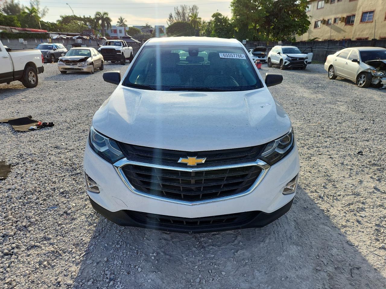 2020 Chevrolet Equinox Ls - zdjęcie 5
