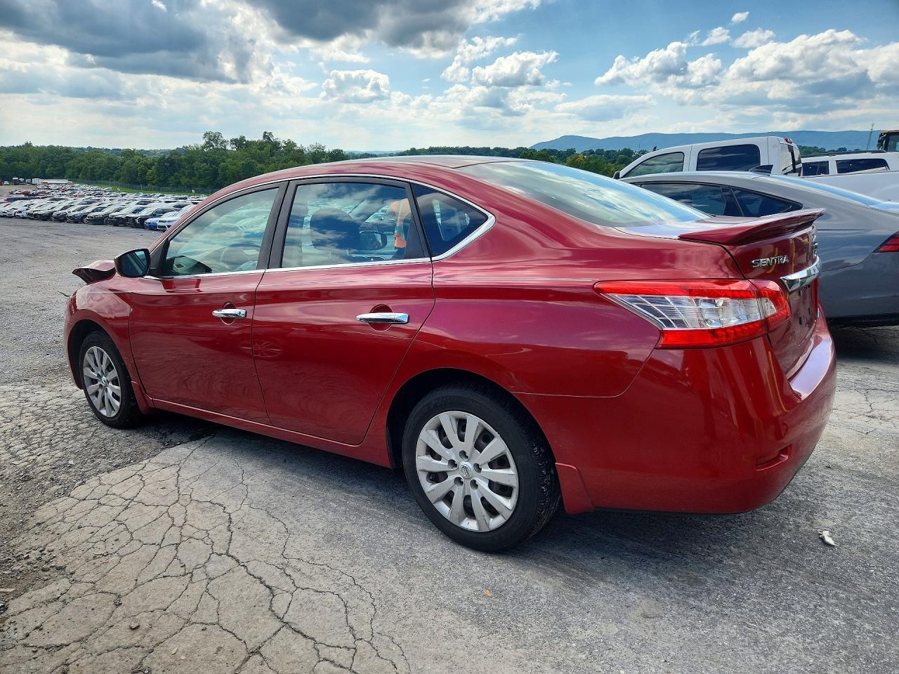 2014 Nissan Sentra S - zdjęcie 2