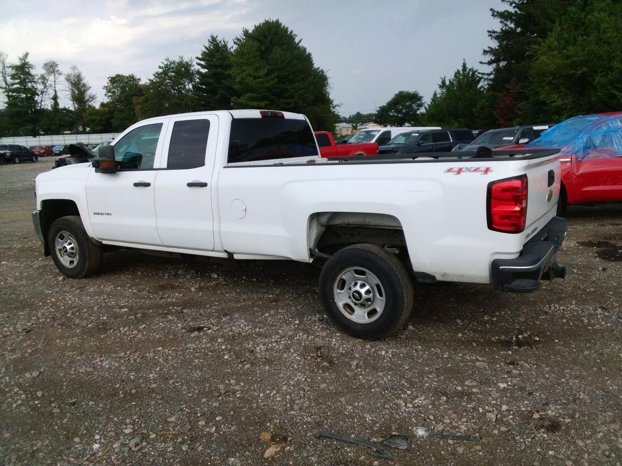 2016 Chevrolet Silverado K1500 Custom - zdjęcie 2