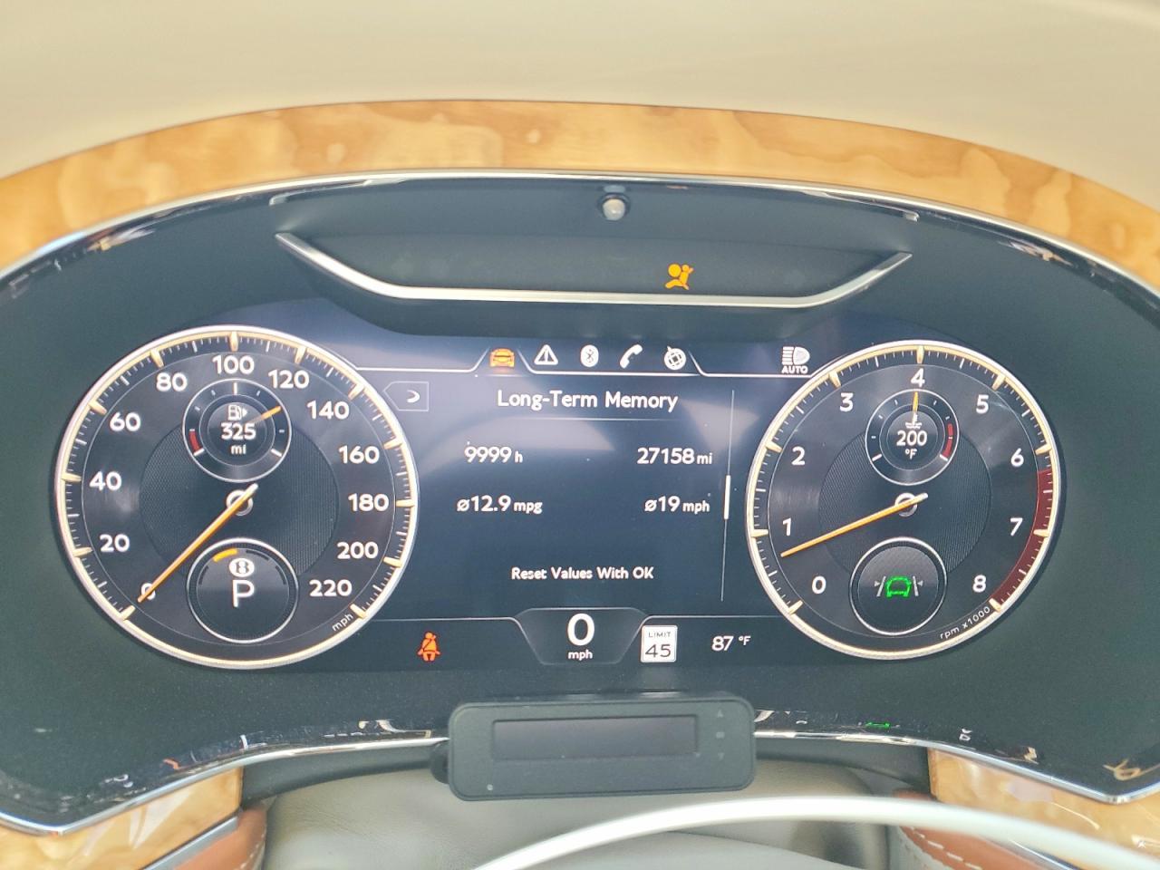 2022 Bentley Flying Spur - zdjęcie 9