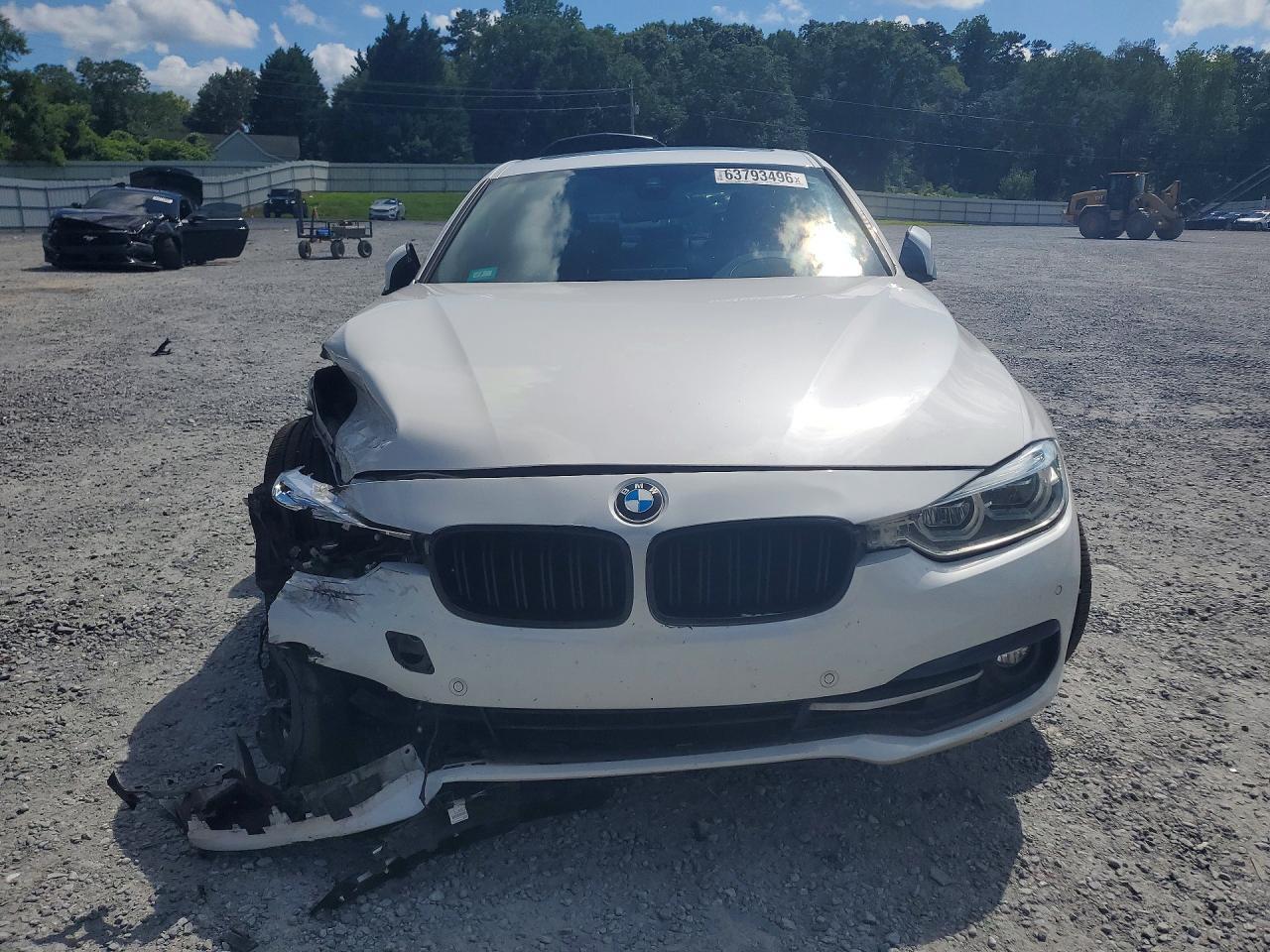 2018 BMW 330 I - zdjęcie 5