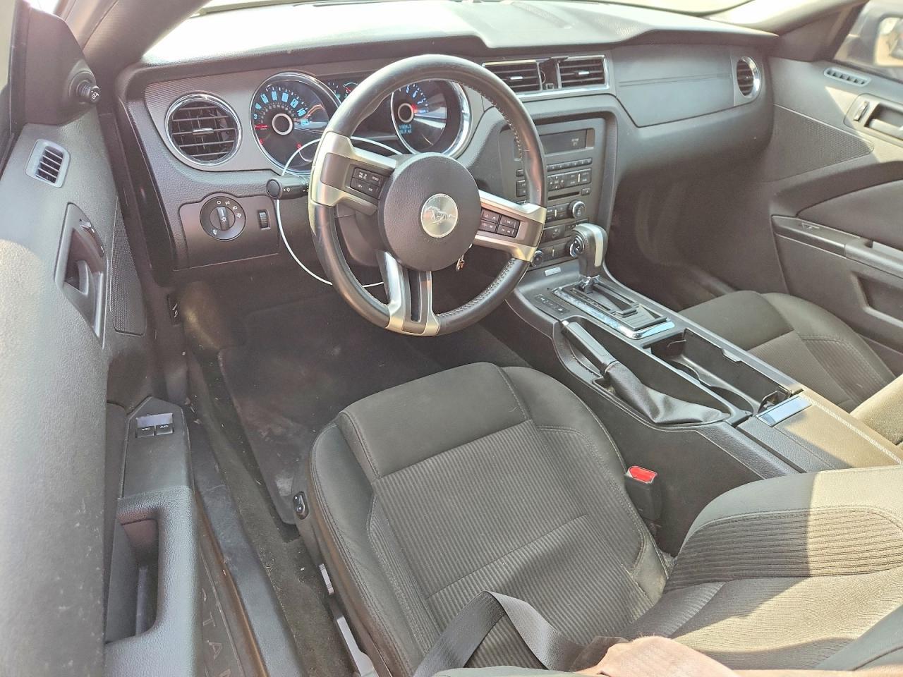 2014 Ford Mustang - zdjęcie 8