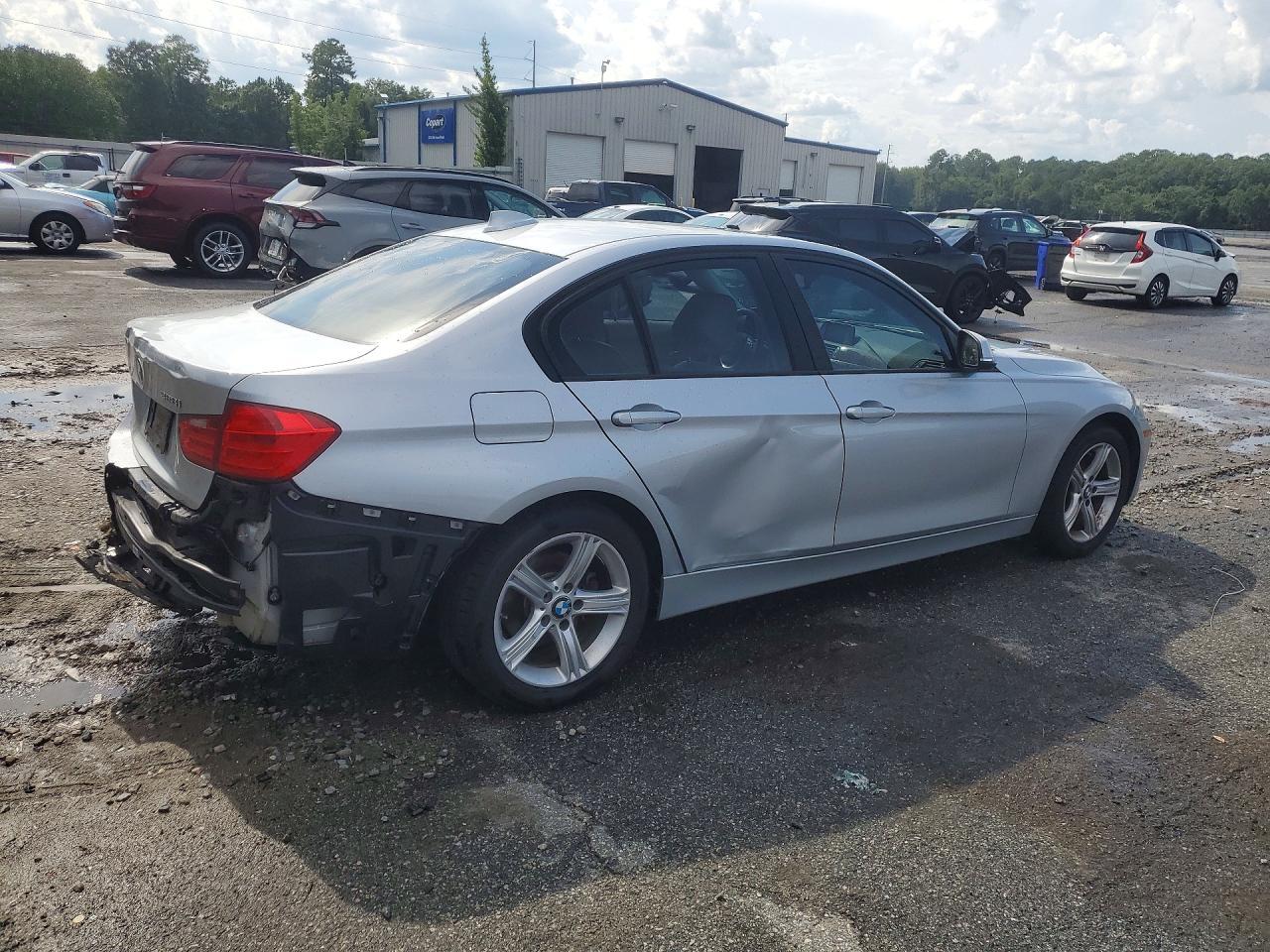2014 BMW 328 I - zdjęcie 3